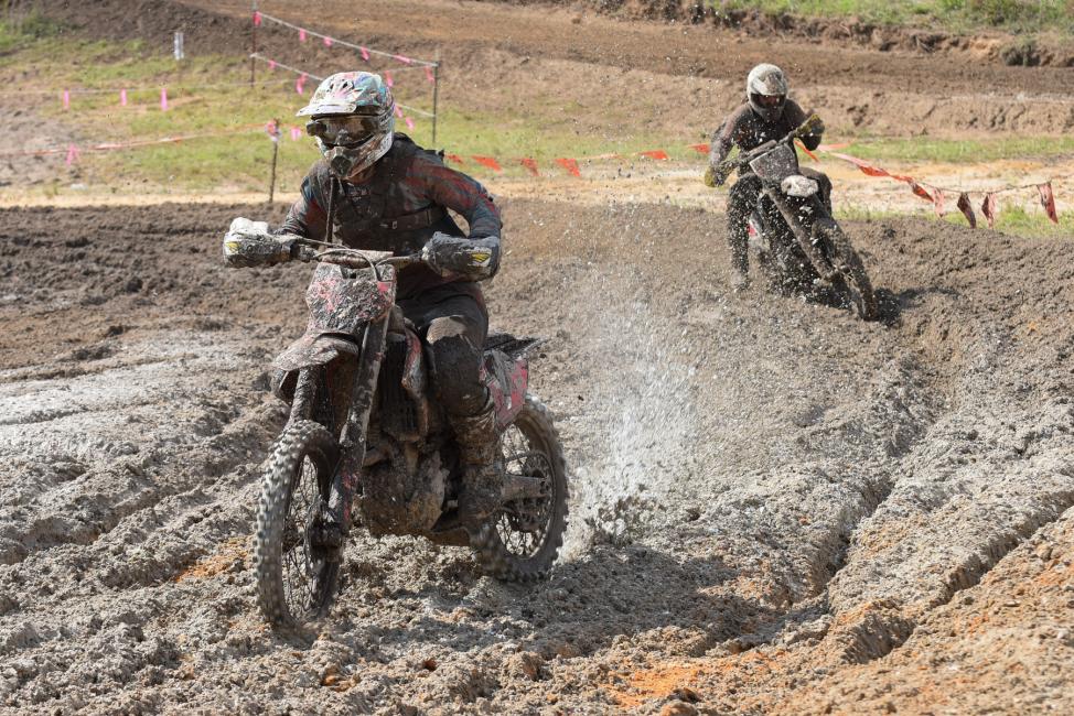 Jordan Ashburn and Thad Duvall were wheel-to-wheel for majority of the race. Photo: Ken Hill