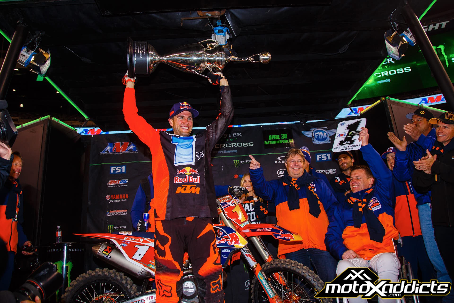 Ryan Dungey and KTM celebrate yet another Championship. Photo by: Hoppenworld