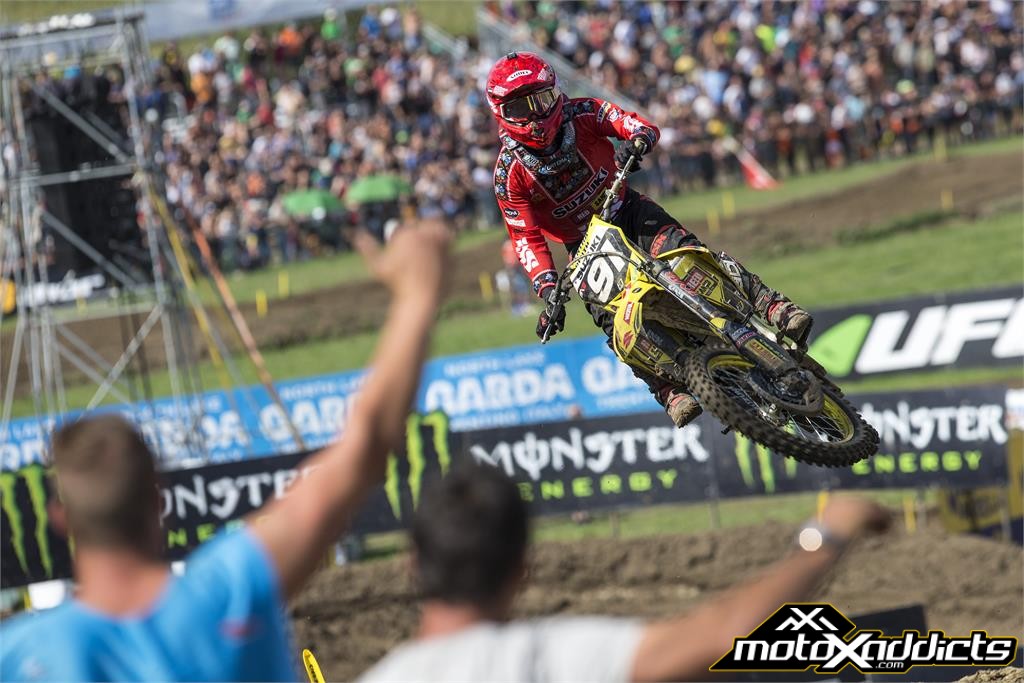 Jeremy Seewer finished 2nd at his home GP and pulled to within 43 points of Jeffrey Herlings. 